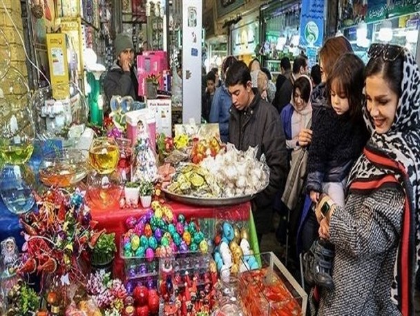 نبض بازار شب عید در واپسین ساعات سال تند می‌زند/ وفور کالا و نحوه درست توزیع کالاهای اساسی