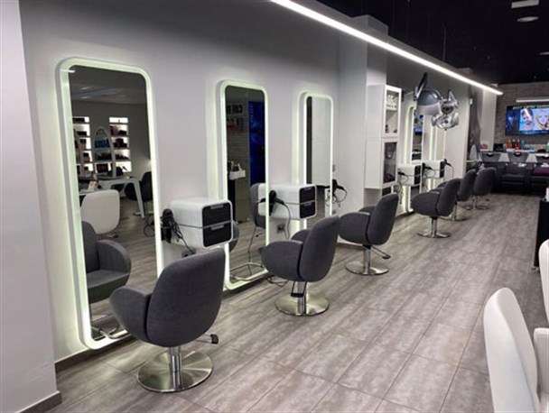 موازی‌کاری آرایشگاه‌ها با آموزشگاهای زیبایی دردسرساز شده است/ سالن‌های زیبایی بدون مجوز پلمب می‌شوند