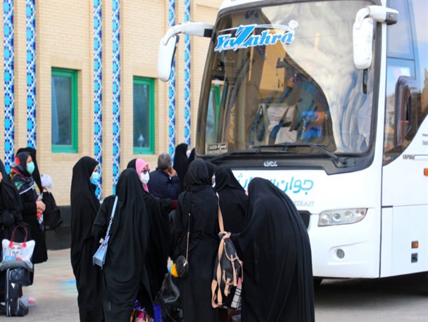 تحویل سال متفاوت دختران یزدی در کربلای ایران