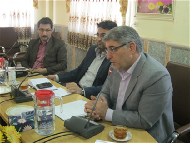 فرماندار ماسال بر اتخاذ رویکرد اشتغال محور در مراکز آموزشی تاکید کرد