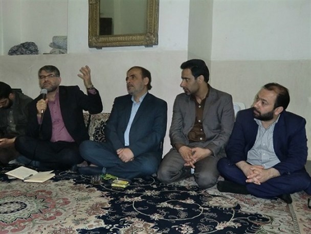 انسجام، کلید حل مشکلات/ کاشان در حوزه‌ رسانه با ضعف جدی روبروست که نمونه‌ی آن را در ماجرای معتمد آریا دیدیم