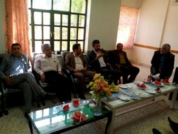 وضعیت مدرسه قدیمی شهید صفار هرندی متاثر کننده است/ تقویت وام اشتغال در بخش جلگه