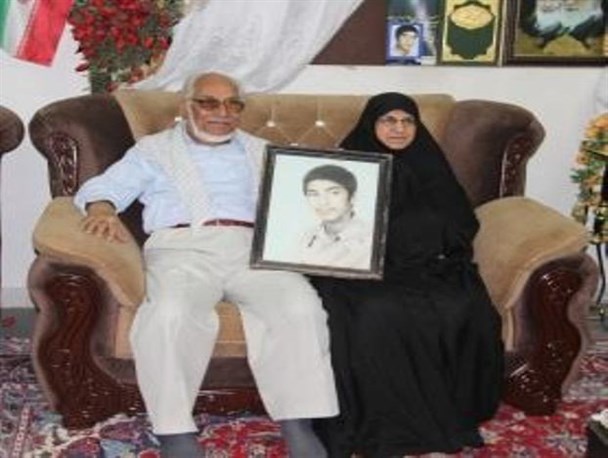از نحوه نام گذاری شهید علی سایانی از زبان پدر تا خاطره مادرشهید از دیدار با امام راحل