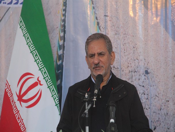 سال 95 سال فعالیتهای مضاعف دولت تدبیر و امیدخواهد بود / دولت به دنبال اجرای کشت فرا مرزی کشاورزان است