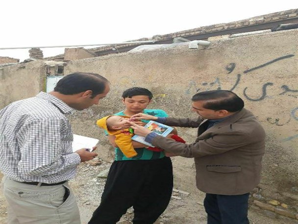 ۱۹۰۰ نفر از اتباع خارجی قرچک واکسیناسیون فلج اطفال شدند