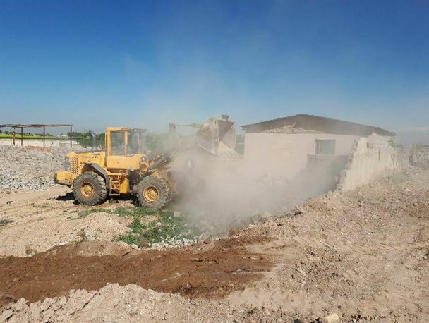 ۹ واحد غیر مجاز در دو روستای قرچک تخریب شدند+ تصاویر