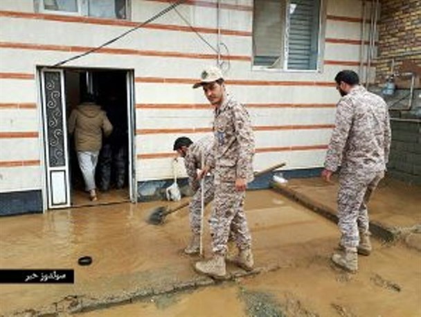 سپاه ساخت خانه های سیل زدگان نقده را برعهده گرفت