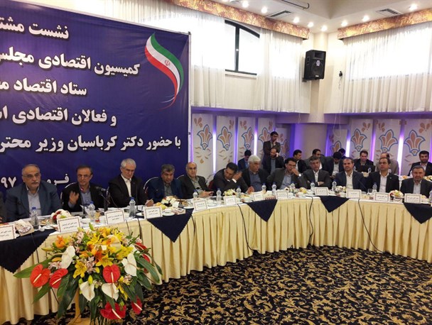 بروکراسی اداری اولین مشکل در راه پیشرفت استان کرمان/اقدامی در راستای تفویض اختیار به استان صورت نگرفته است