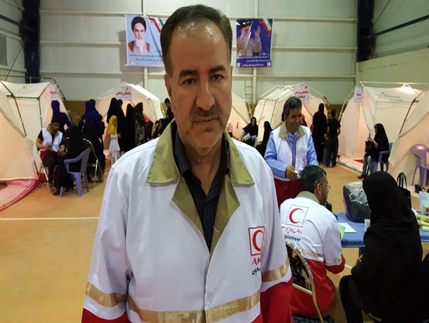 ارائه خدمات رایگان پزشکی توسط کاروان سلامت استان همدان در شهرستان زلزله زده سرپلذهاب+ تصاویر