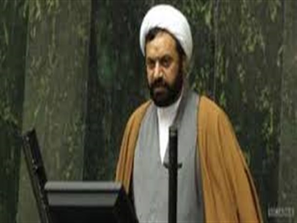 هر زمان وزیری کم کاری کند دولت این اختیار را دارد او را عزل کند