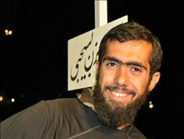 کلید شهادت صادق عمل به دانسته هایش بود/ مردم داری مهم ترین ویژگی صادق/ نمی خواست مدیون بیت المال بماند!
