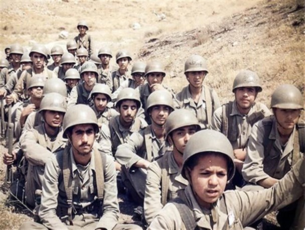 تاریخ ما سراسر رنگ جوانی دارد...