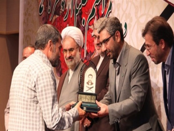 تجلیل از فعالان قرآنی استان سمنان + تصاویر