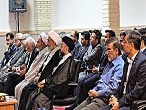 تنظیم پیوست نگاری ایران در بوشهر/ زندگی با فرهنگ اسلامی مشکلات را به حداقل می‌رساند