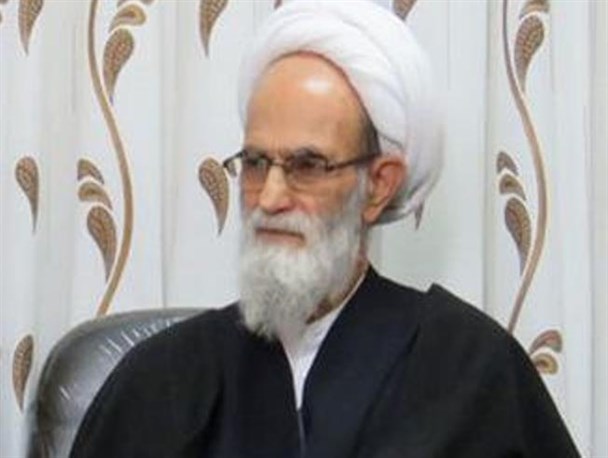 دشمنان درصدد خدشه دار کردن چهره روحانیت در جامعه هستند/حوزه های علمیه از فضاهای تبلیغی جدید غفلت نکنند