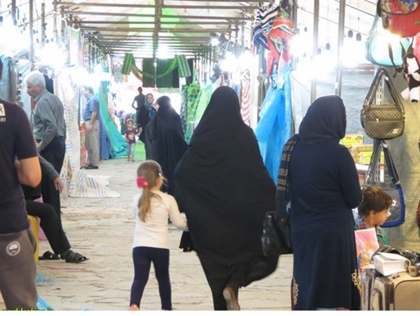 تصاویری از نمایشگاه سوغات و هدایا در زرندیه