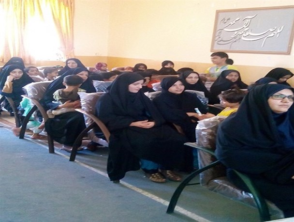 برگزاری همایش تجلیل از بانوان نمونه شهرستان میرجاوه