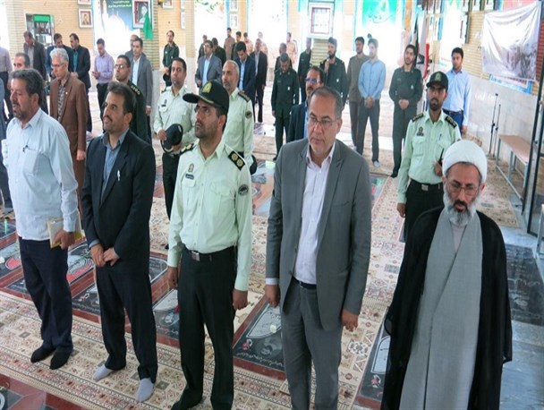 گلزار شهدای دلیجان گلباران شد