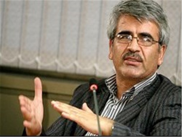تولید علم باید از انحصار دولت خارج شود