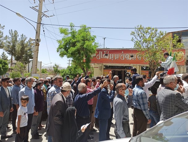 راهپیمایی خودجوش کهگیلویه و بویراحمدی ها در حمایت از دولت و طرح مردمی سازی یارانه ها+ تصاویر