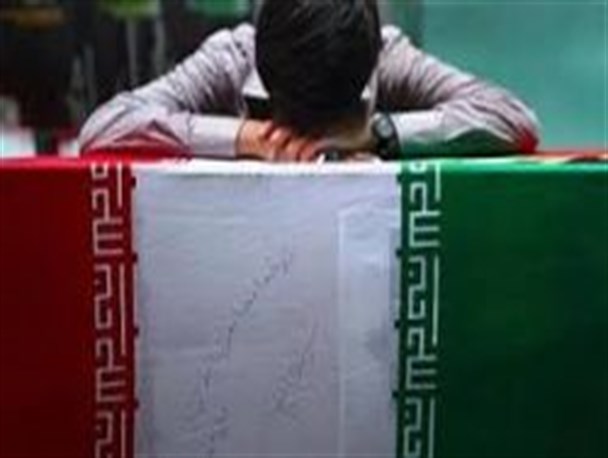 آقای رییس جمهور پاسخ این همه اهانت به شهدا را چه کسی می دهد؟