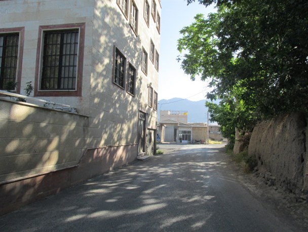 درخواست ساکنان یکی از خیابان‌های تفرش مبنی بر نصب سرعتگیر/مردم مشکلات شهری را به صورت کتبی به شهرداری اعلام کنند