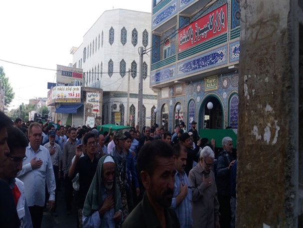 مراسم تشییع ۳ شهید مدافع حرم در پاکدشت برگزار شد
