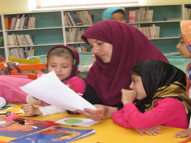 کانون پرورشی باعث شکوفایی استعداد کودکان می شود/ آغاز کلاس‌های تابستانی کانون پرورشی و فکری در خنداب + تصاویر