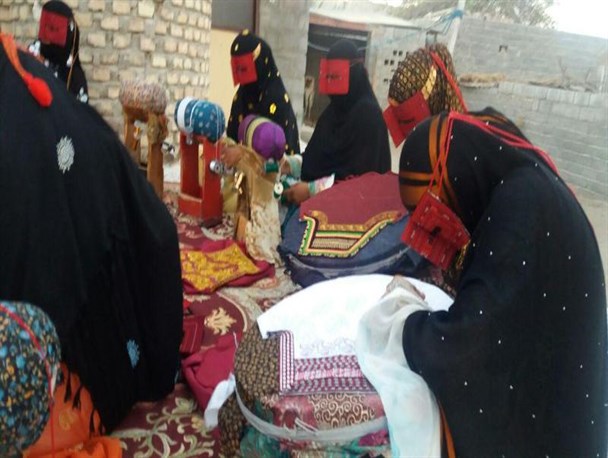 ۳۰۰ تن صنایع دستی سیریک به امارات متحده عربی صادر شد+ تصاویر