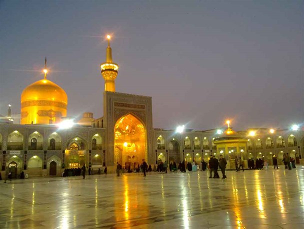 کتاب عوامل سیاسی امام رضا (ع) در خراسان، حاصل تلاش 15 ساله/ نخستین عنوانی که در خصوص امام رضا (ع) نگاشته شده است