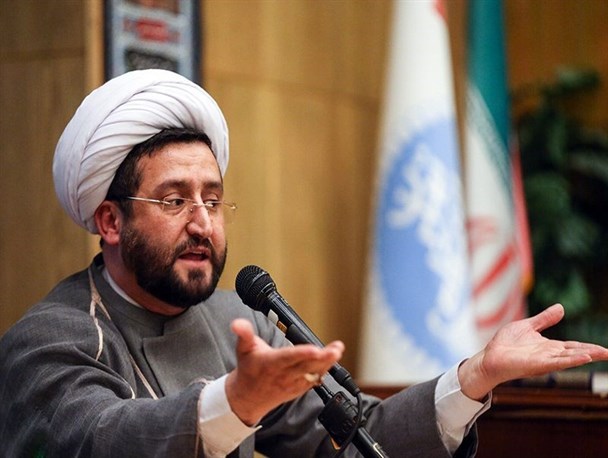 نگارنده های نامه به ترامپ یک سری فراری هستند/ باید بابت این کار اشتباه از مردم عذرخواهی کنند