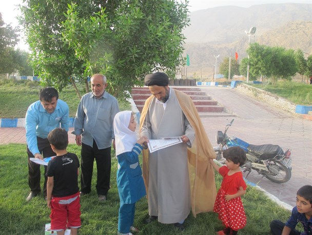 مراسم تجلیل از قاریان و حافظان خردسال شهرستان لنده برگزارشد