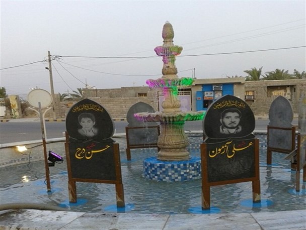 نصب نماد شهدا در میدان مرکزی شهر شنبه