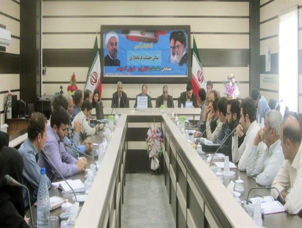 تاکید بخشدار بر رعایت مسایل زیست محیطی در جمع آوری زباله در روستاها