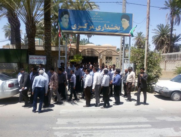 مگر مسئولان یک شبه روی کار آمدند که یک شبه با پیامک عزل شوند؟ / نتیجه انتخابات هفتم اسفند به مزاق اصلاح طلبان خوش نیامد