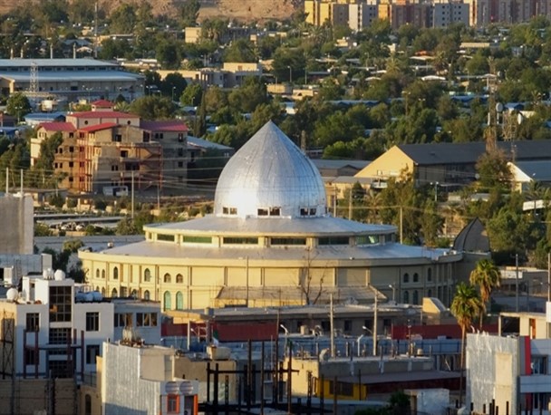 کلیپ گلایه های شنیدنی مردم گچساران از مشکلات مصلای این شهر