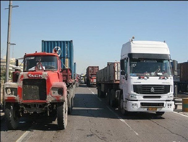احتساب شغل کامیون‌داران به عنوان مشاغل سخت در مجلس پیگیری می‌شود/برخی افراد قصد سوء‌استفاده از مطالبات رانندگان را دارند