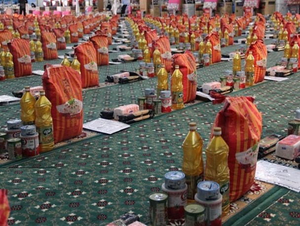 سیل مهربانی و همدلی در سیستان و بلوچستان همچنان ادامه دارد/ از توزیع بسته‌های معیشتی تا هدیه به نوعروسان در روزهای کرونایی