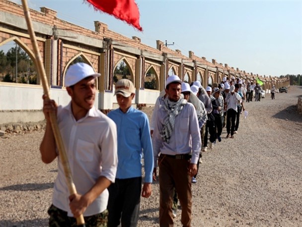 بیشترین زائران پیاده بجنوردی را طلاب و دانشجویان جوان تشکیل می دهند+تصویر