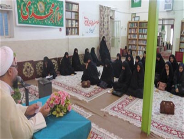 مداحان زمینه سوء استفاده دشمنان شیعه را فراهم نکنند