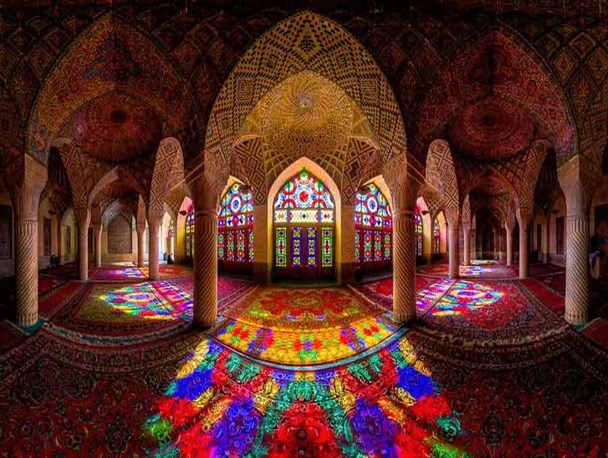 مسجد، پیش‌روترین نهاد اجتماعی و انسانی
