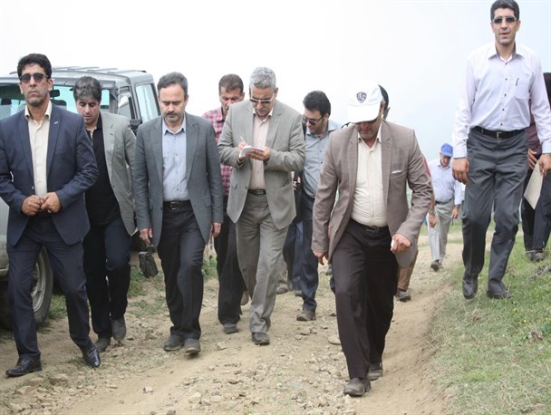 تاکید نماینده رودسر بر حل مشکلات روستای جواهردشت +تصاویر