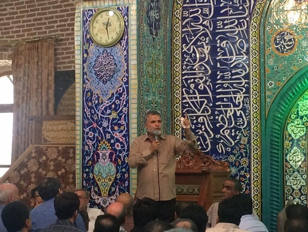 مقاومت اسلامی علت بقای هیئت های حسینی/ چرا برخی مداحان و خطبا یادی از مدافعان حرم نمی کنند؟/سربلندی جهان اسلام؛مذاکره یا مدافعان حرم؟