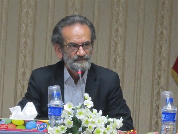 همه مدیران باید تلاش کنند که مشکل اشتغال را حل کنند/تحویل ۱۰۰ واحد مسکونی درقالب مهر کارگری ومهرکارمندی در هفته تعاون