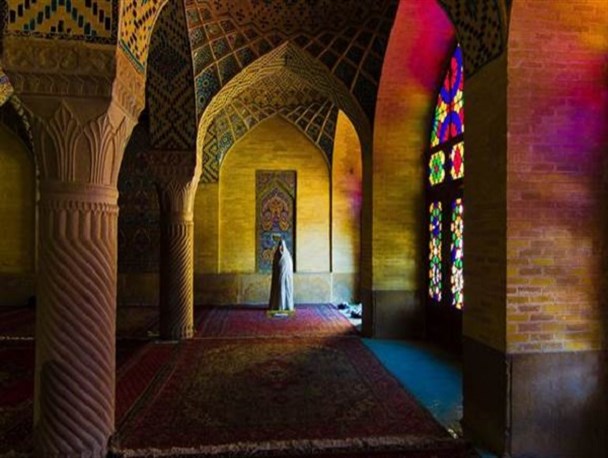 هنر مسجد انسان سازی است