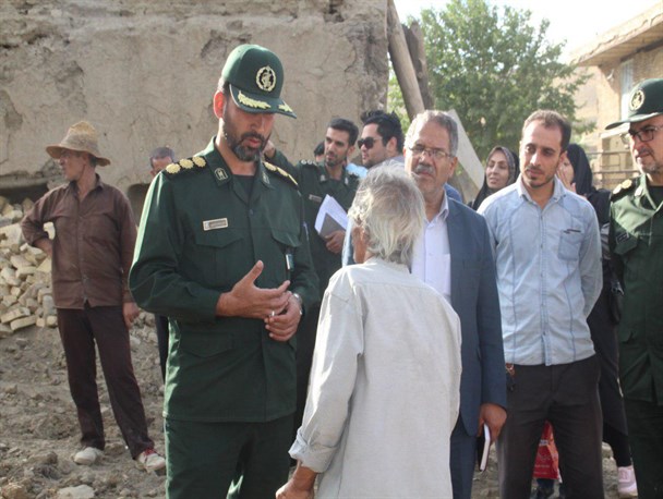 خشت روی خشت چیدن‌های جهادگرانی ‌که محرومیت زدایی می‌کنند/ اینجا جهادگران مشغول کارند
