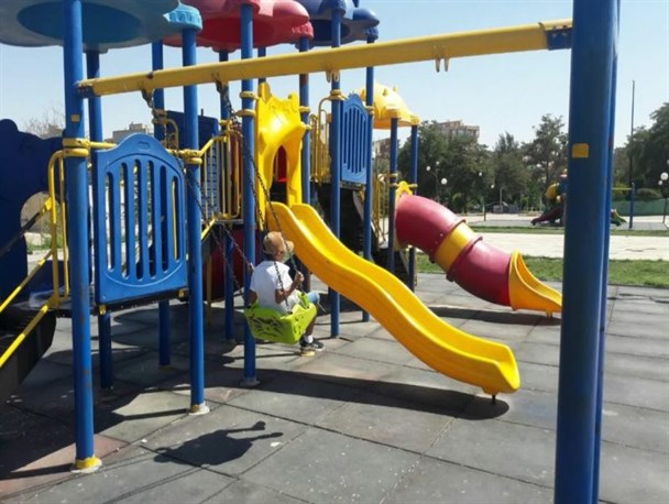 کودکان بوکانی و رویای بازی در اماکن ایمن و استاندارد