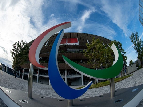 پارالمپیک توکیو| مشعل بازی ها روشن شد/ اولین کرونای مثبت کاروان ایران در دهکده بازیها