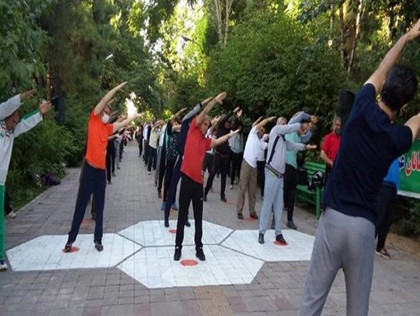 اجرای ورزش‌های خیابانی در کوهدشت با شعار "ایران شاد" به مناسب هفته دولت