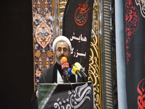 فضای استان ایلام باید معنویت اربعین را درک کند/  خادمان اربعین صحنه باشکوه خدمت رسانی به زائران عتبات عالیات  را رقم می زنند